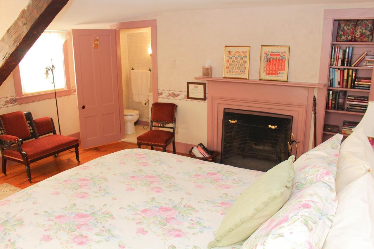 The Nutmeg Inn 메레디스 외부 사진