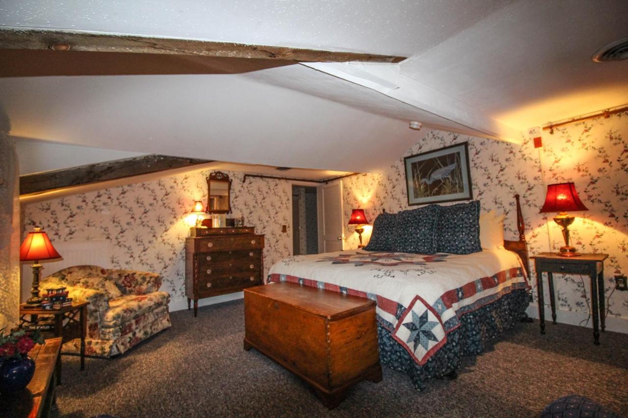 The Nutmeg Inn 메레디스 외부 사진